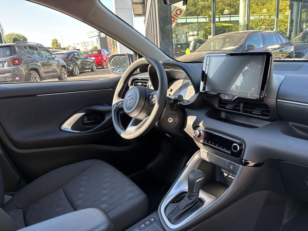 Mazda 2 Hybrid Centre Line