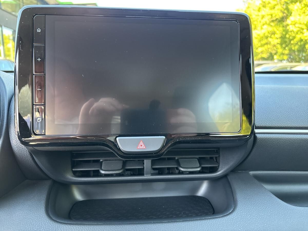 Mazda 2 Hybrid Centre Line