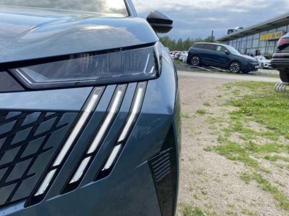 Peugeot 3008 Allure +Allwetter+Navi+360°Kamera