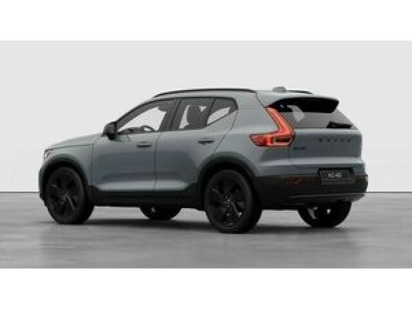 Volvo XC40 B3 B PLUS BLACK ED. STHZ 360