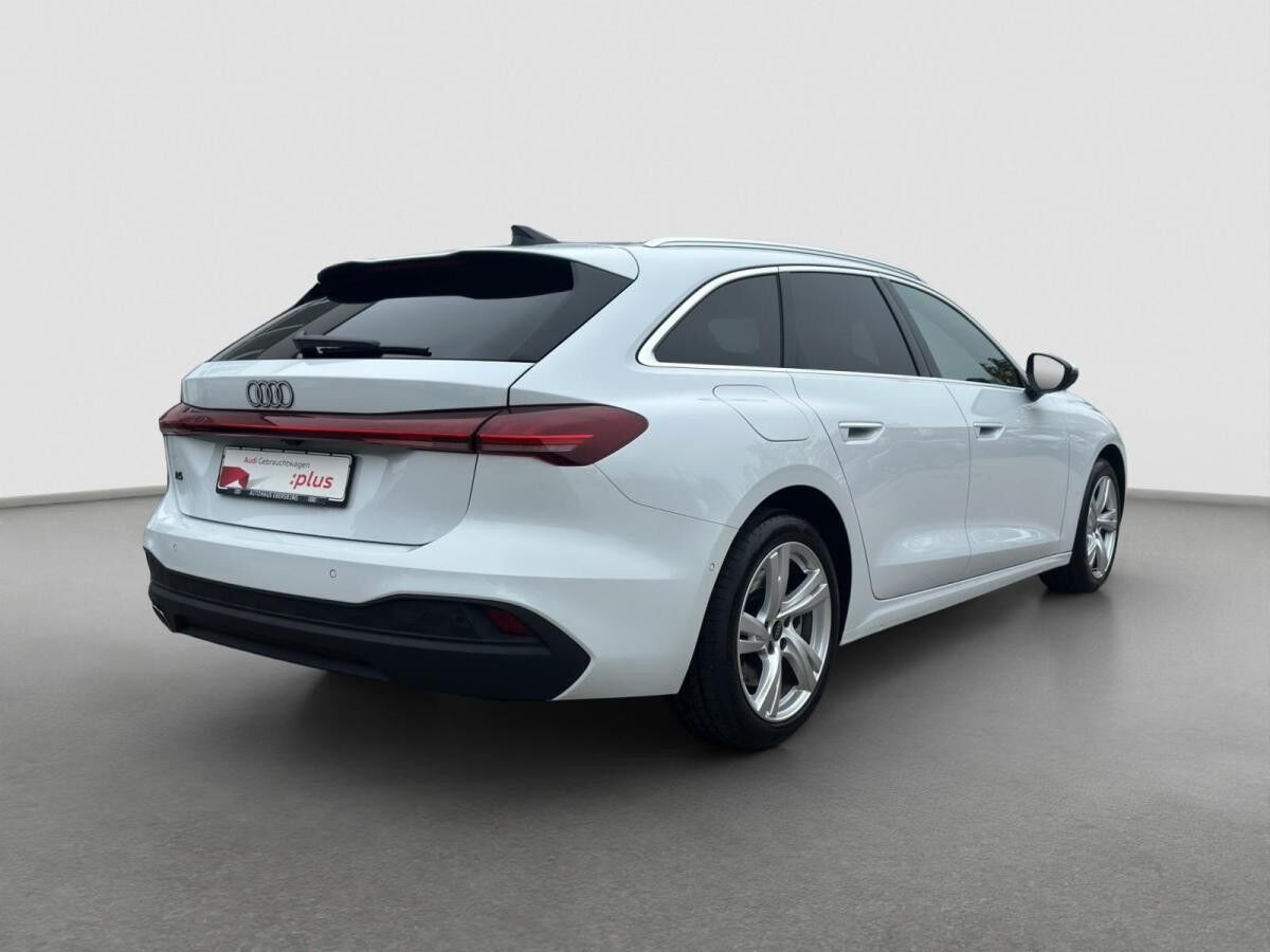 Audi A5 Avant TDI 5JGar Kameera App Fahren Parken