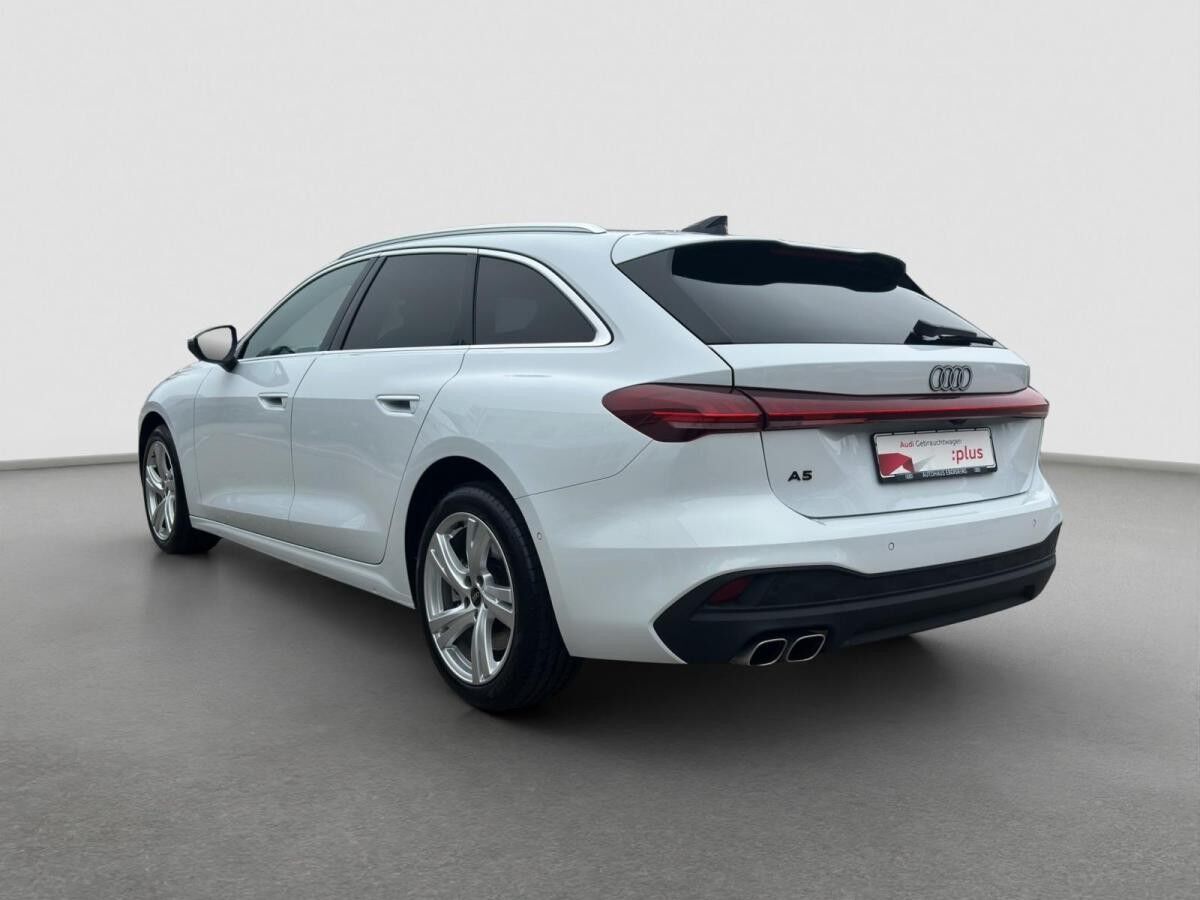 Audi A5 Avant TDI 5JGar Kameera App Fahren Parken