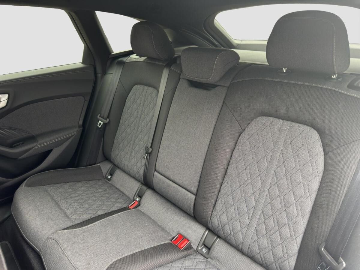 Audi A5 Avant TDI 5JGar Kameera App Fahren Parken