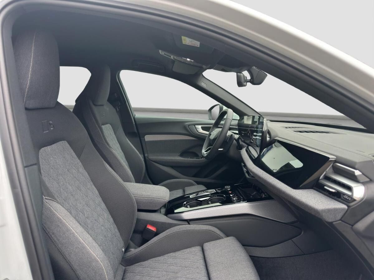 Audi A5 Avant TDI 5JGar Kameera App Fahren Parken