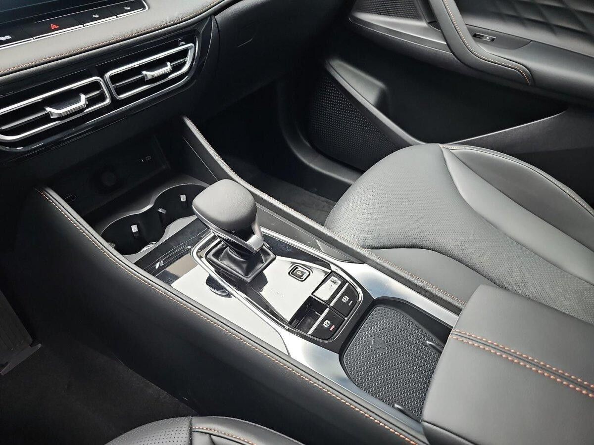 MG HS 1.5 PLUG-IN-HYBRID LUXURY LEDER 360-GRAD-KAMERA 19-ZOLL-LM