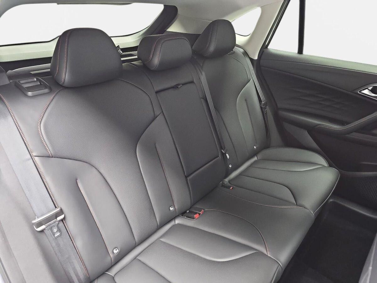 MG HS 1.5 PLUG-IN-HYBRID LUXURY LEDER 360-GRAD-KAMERA 19-ZOLL-LM