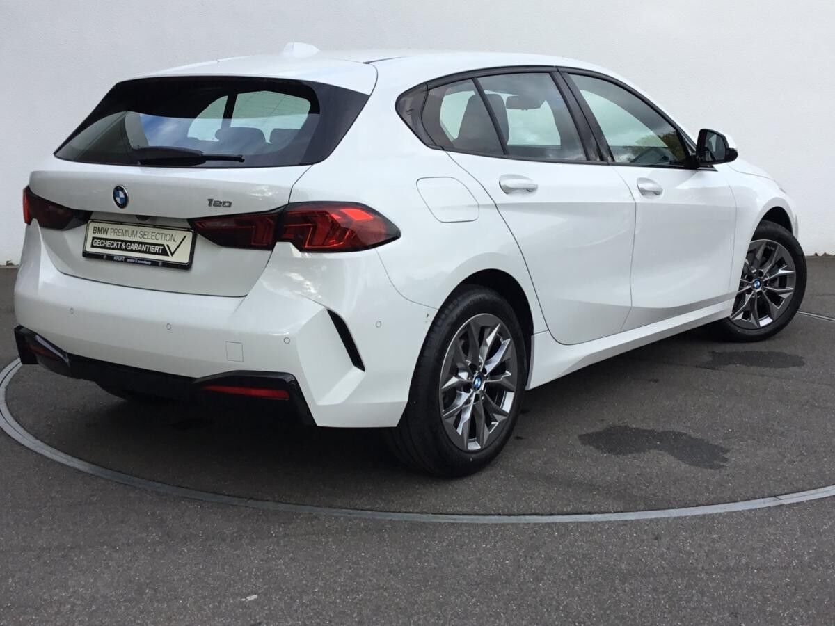 BMW 120 AUTOM+NAVI+LED+KAMERA+SITZHZ