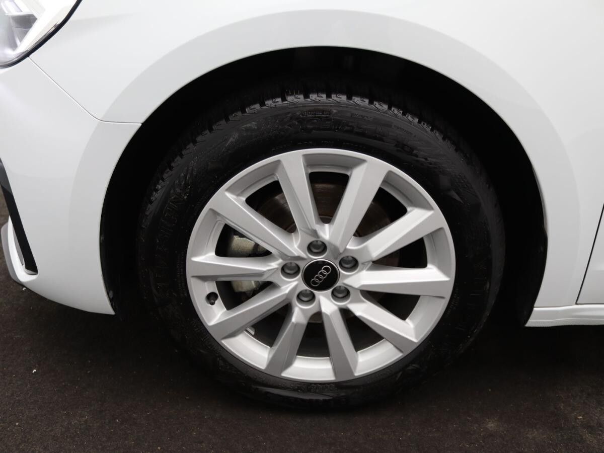 Audi A1 Sportback advanced 30TFSI S-tronic/ Navi, LED