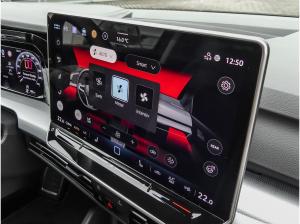 Volkswagen Golf 1.5 eTSI Goal AHK Area View