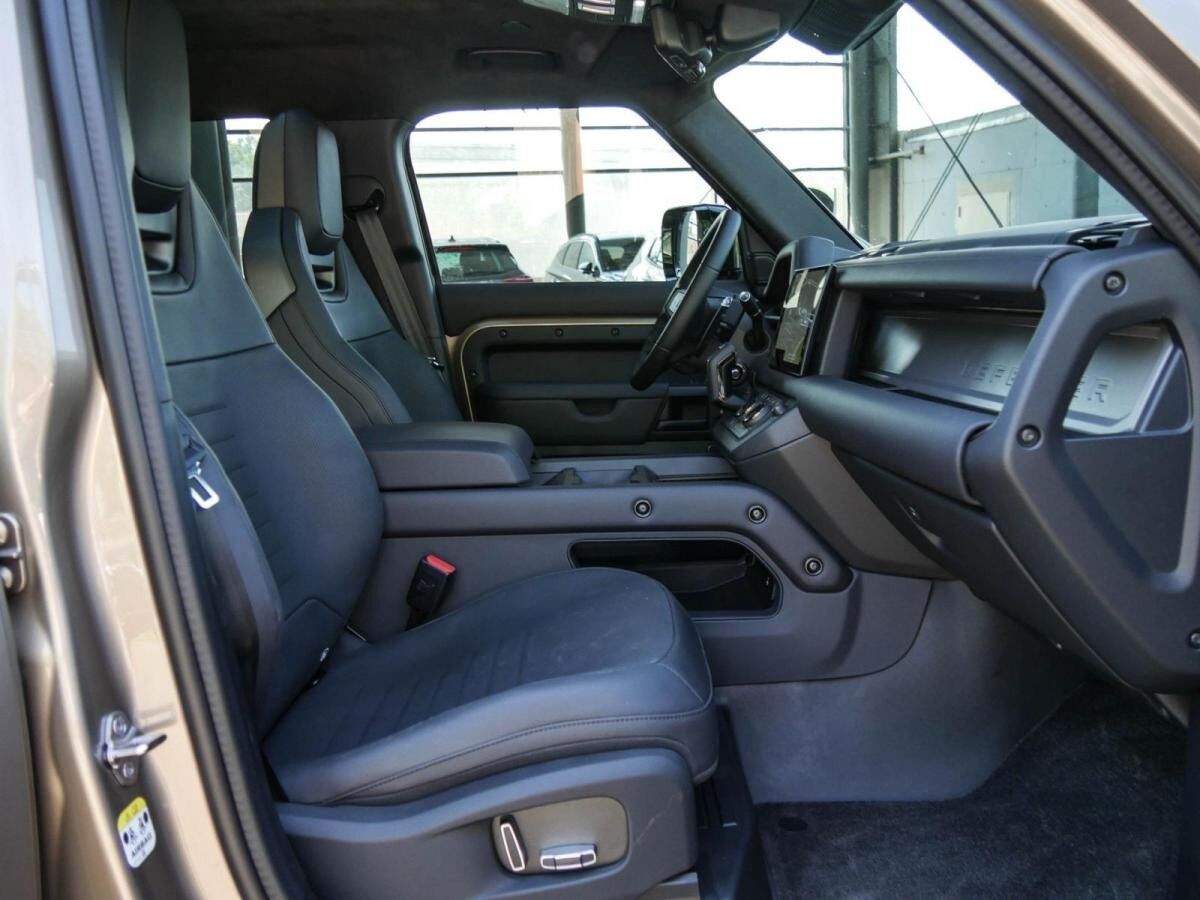 Land Rover Defender P635 AWD OCTA - verfügbar ab 01/2026 - 5 Jahre Garantie