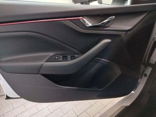 Skoda Kamiq Monte Carlo 1,0 TSI 5-Gang-Schaltgetriebe
