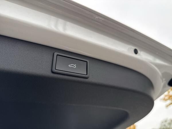 Skoda Elroq RS 84 kWh Batterie 250 kW*4x4*AHK*MAXX*Wärmepumpe*Gepäcktrennnetz