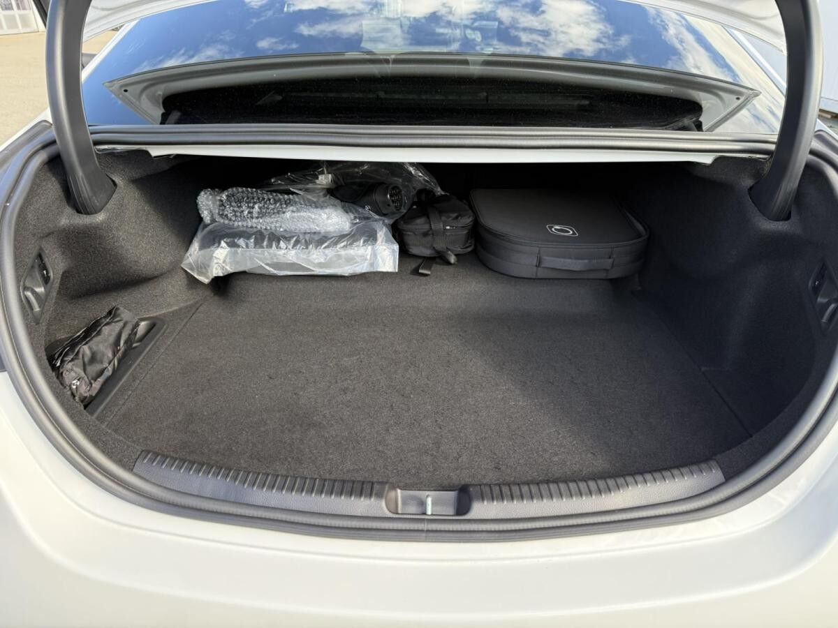 Mercedes-Benz C 63 AMG s E-Performance HUD+Night+Pano+Burmester