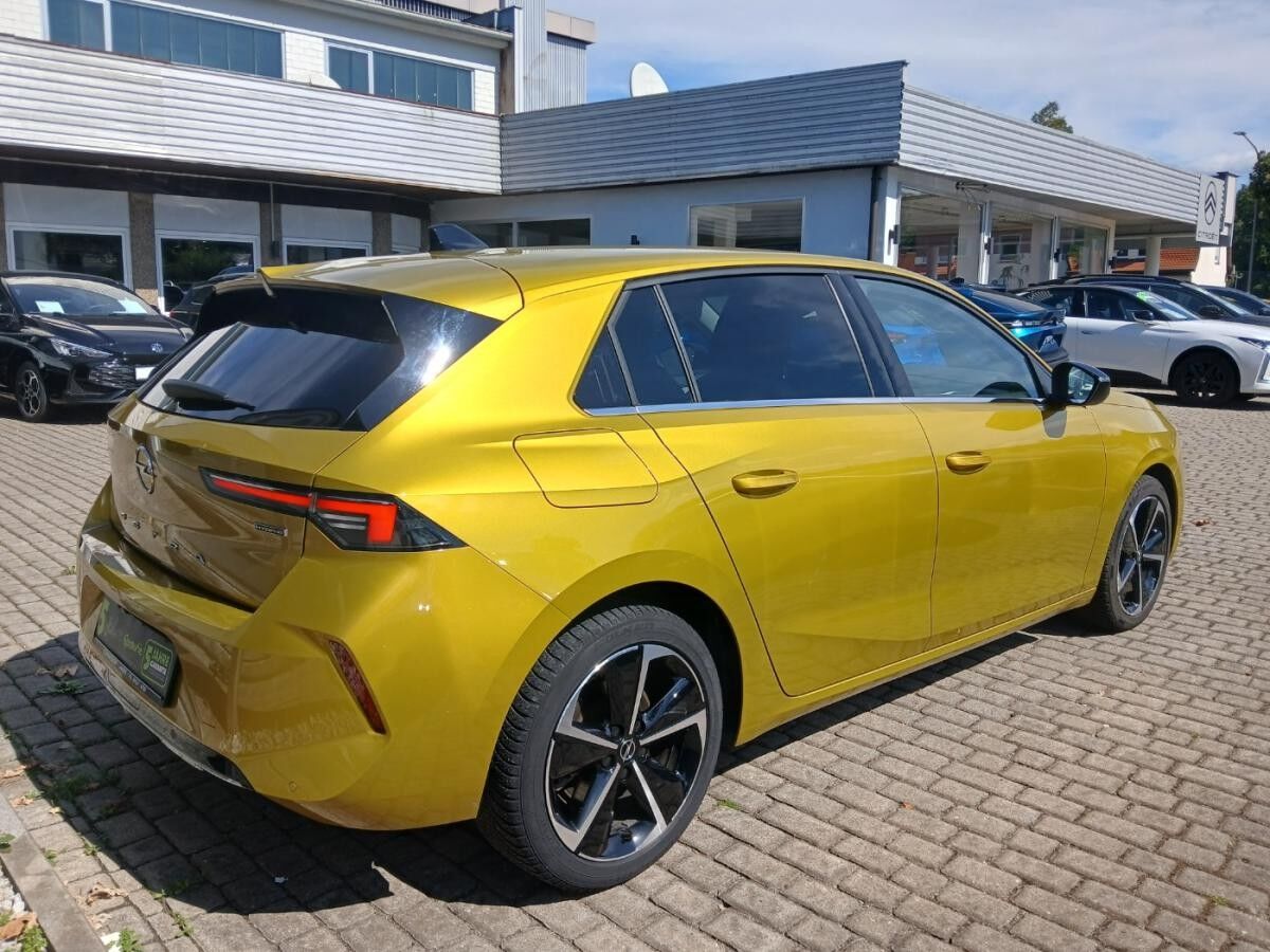 Opel Astra L 1.6T Lenkradheizung,Rückfahrkamera