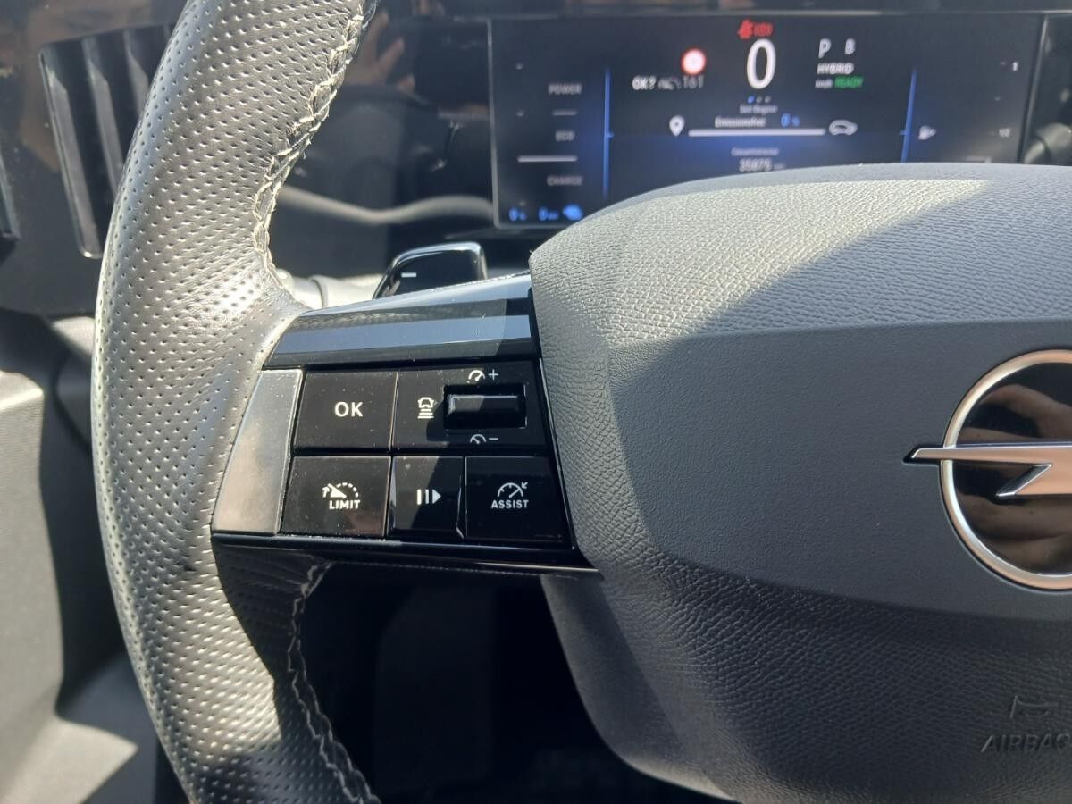 Opel Astra L 1.6T Lenkradheizung,Rückfahrkamera