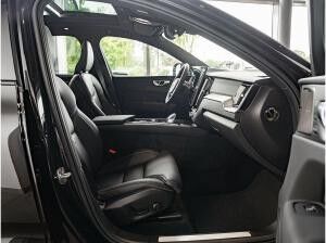 Volvo XC60 B5 AWD Plus Black Edition