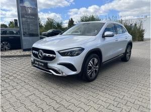 Mercedes-Benz GLA 200 Facelift+Advanced+Kamera+DAB+LED+Progr.+