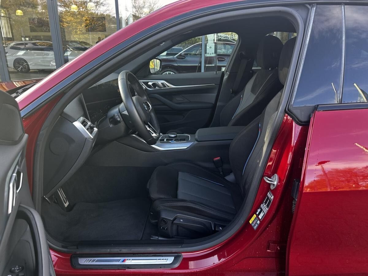 BMW i4 eDrive40 M Sport //Adapt.LED DrivingAssistant HUD