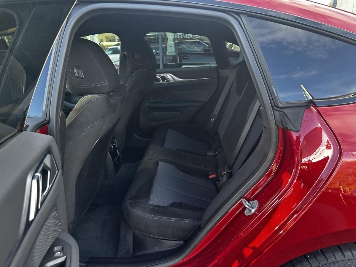 BMW i4 eDrive40 M Sport //Adapt.LED DrivingAssistant HUD