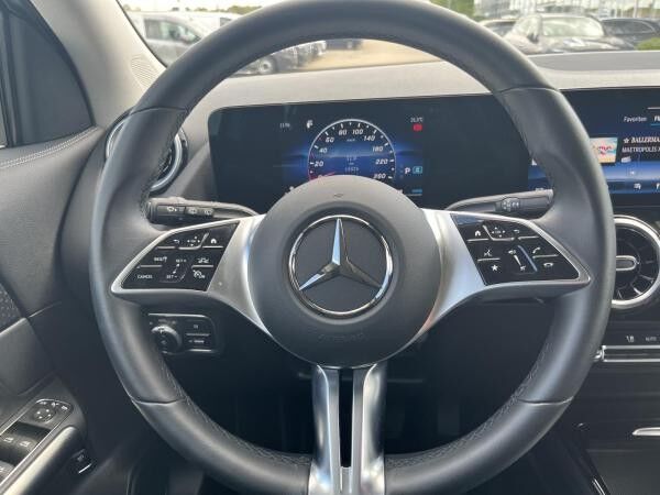 Mercedes-Benz GLA 200 GLA -Klasse (BM 247)