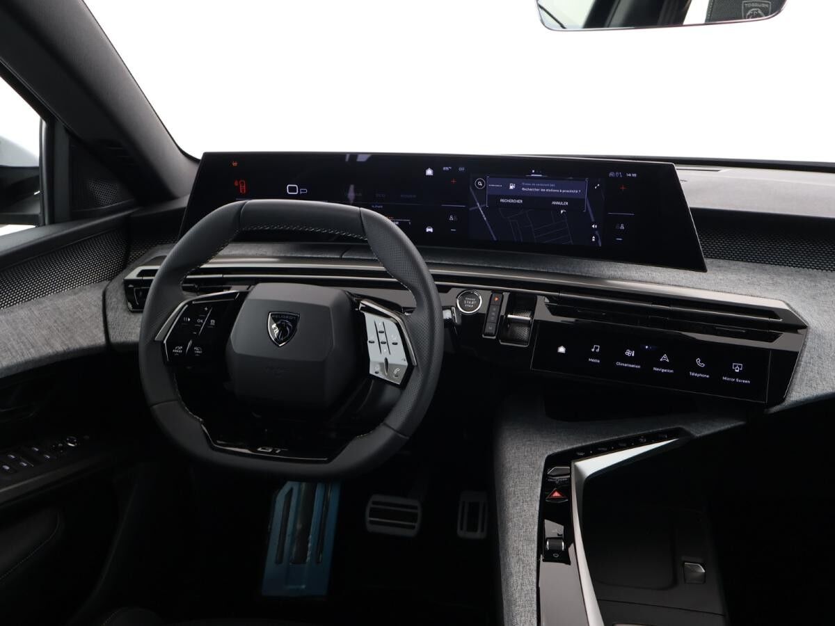 Peugeot 3008 GT HYBRID 145 e-DSC6 / Drive Assist/Ganzjahresr. / Winter Paket / sofort verfügbar