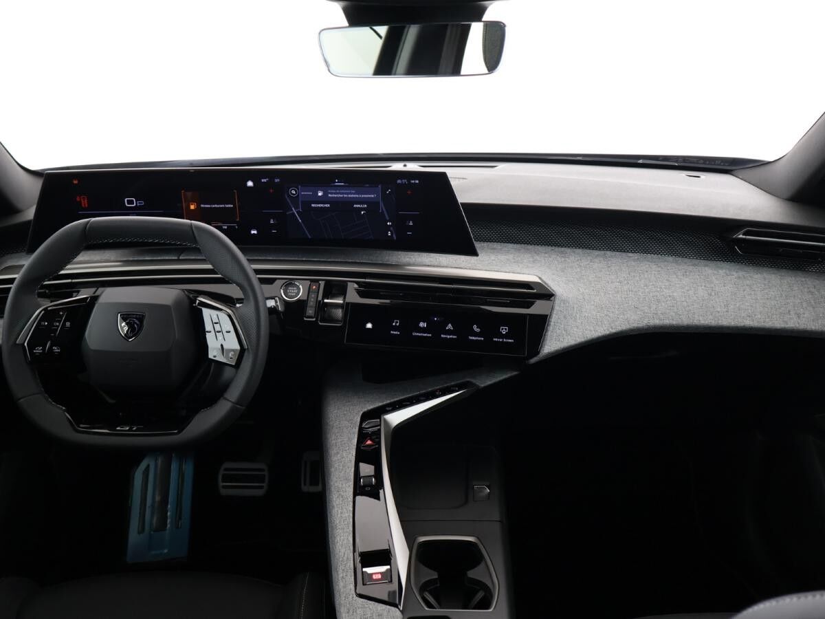 Peugeot 3008 GT HYBRID 145 e-DSC6 / Drive Assist/Ganzjahresr. / Winter Paket / sofort verfügbar