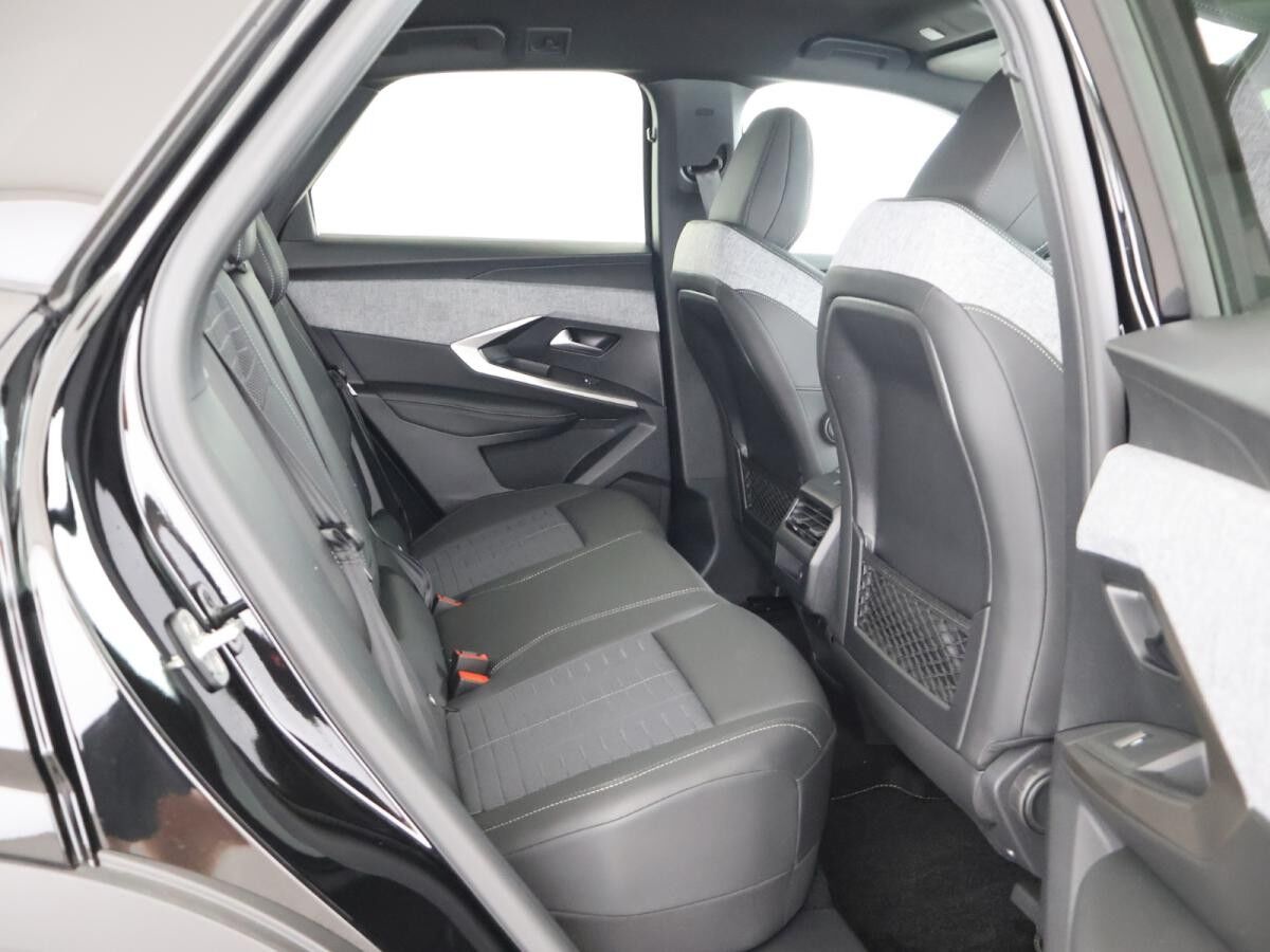 Peugeot 3008 GT HYBRID 145 e-DSC6 / Drive Assist/Ganzjahresr. / Winter Paket / sofort verfügbar