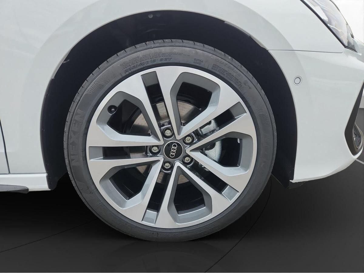 Audi A3 Sportback TDI S line AHK Pano Matrix LM 18" Navi RFK Sonos