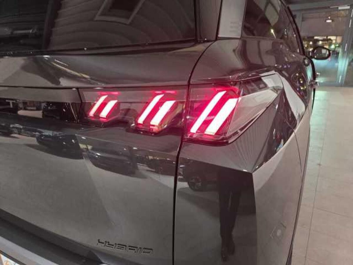 Peugeot 5008 Hybrid 145 Allure Business +VOLL-LED+SHZ+