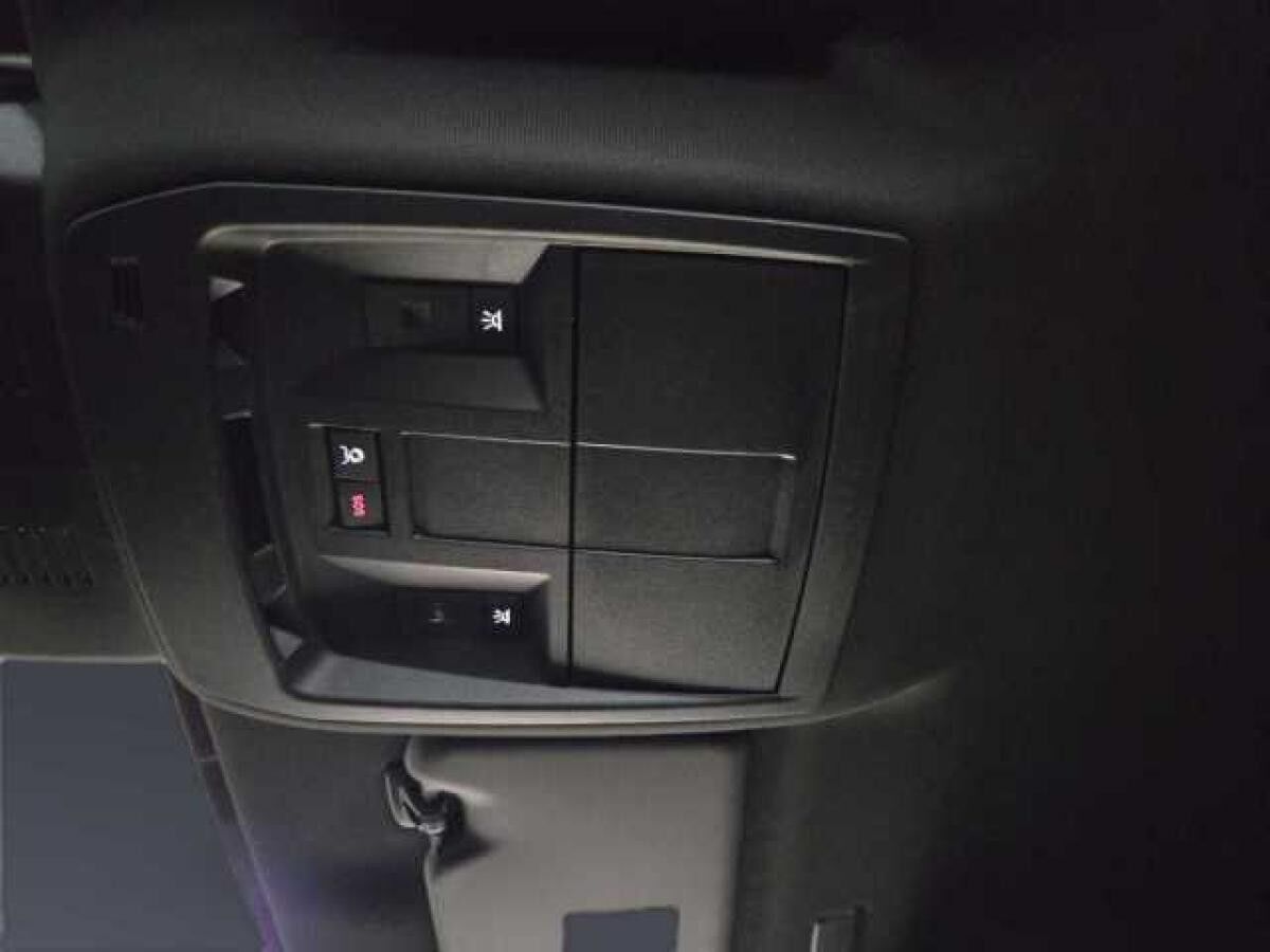 Peugeot 5008 Hybrid 145 Allure Business +VOLL-LED+SHZ+