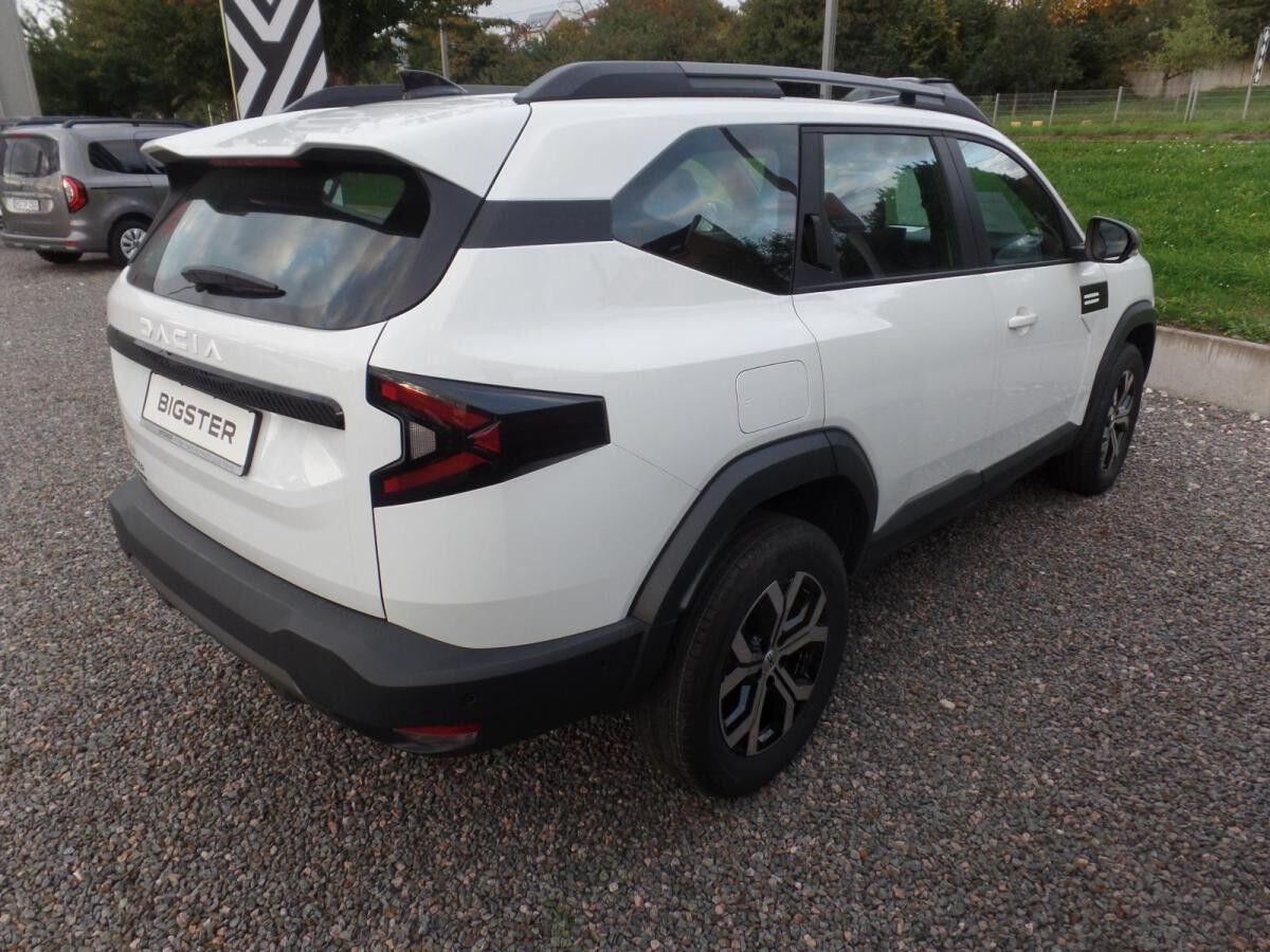 Dacia Bigster HYBRID 155 Expression