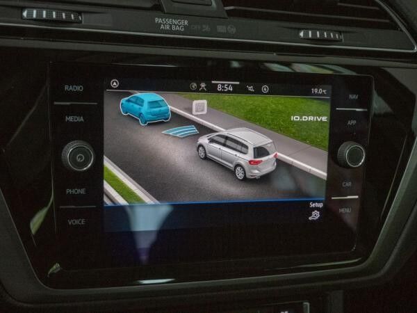Volkswagen Touran 2.0 TDI DSG Comfortline Navi Sitzhzg PDC