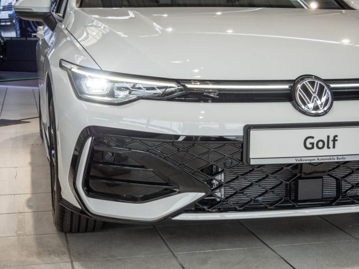 Volkswagen Golf R-Line 1,5 l eTSI DSG *BIS 31.12.*🏷️