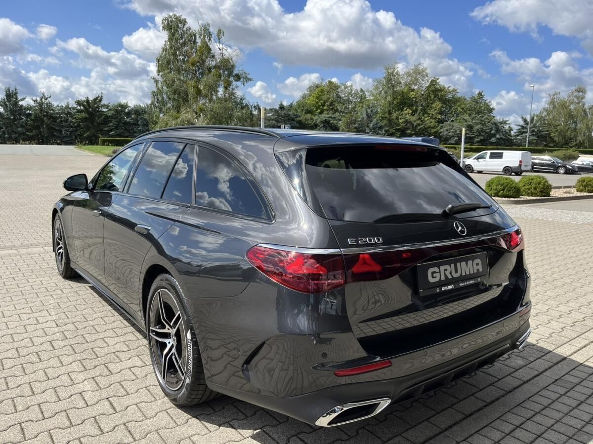 Mercedes-Benz E 200 d T-Modell AMG+Advanced+Night+AHK+CarPlay+