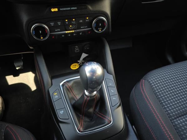 Ford Kuga ST-Line Bluetooth Navi LED