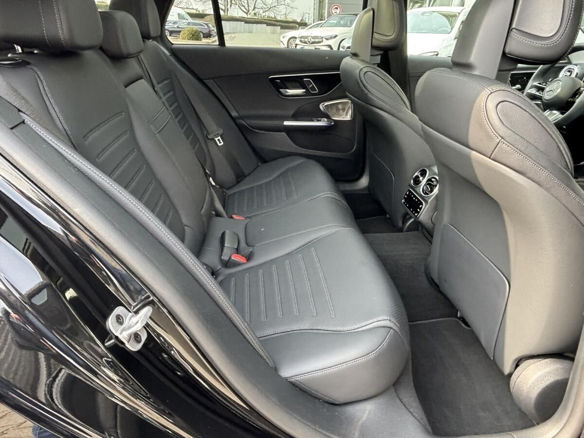 Mercedes-Benz C 300 de 4M T AMG+Night+DigiLight+Head-up+Memory