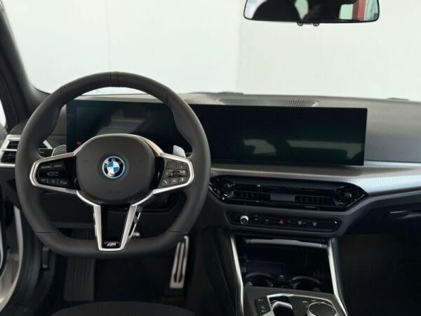 BMW 330 e Touring M-SPORT  0,5% VERSTEUERUNG UND ÜBER 25% Rabatt -SCHNELL ZUSCHLAGEN-
