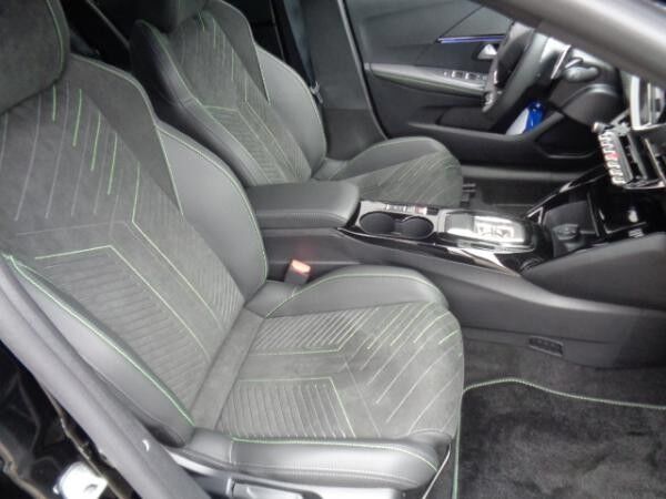Peugeot 208 Hybrid 145 e-DSC6 GT E-Sitze Kamera