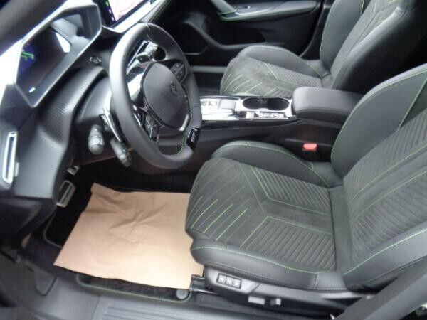 Peugeot 2008 PureTech 130 EAT8 GT Allwetterr., Kamera