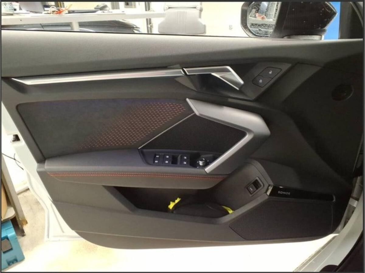 Audi A3 Limousine S line 35 TFSI S tronic AHK*HUD*RFK