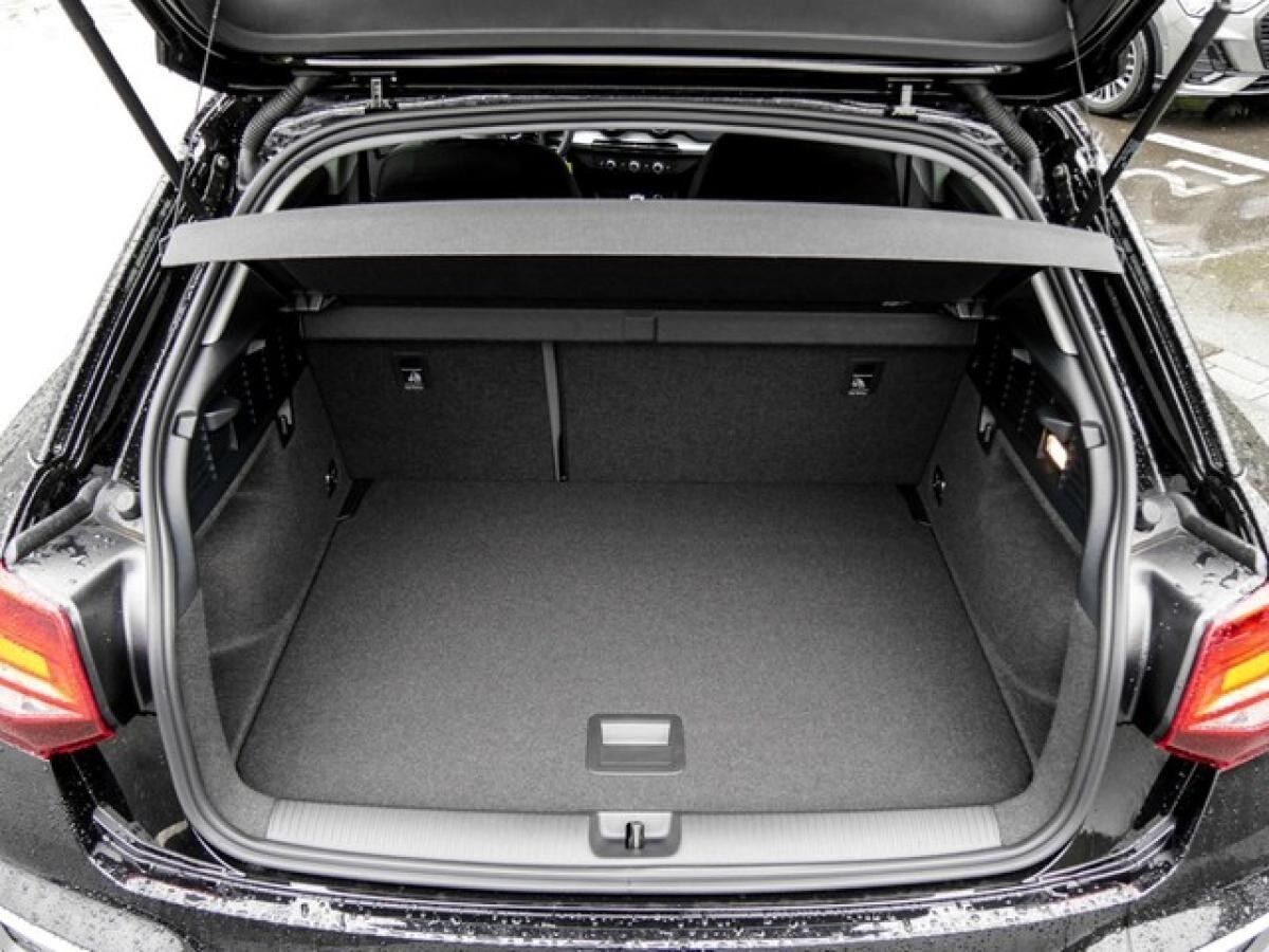 Audi Q2 30 TFSI advanced Smartphone-Interface+Sitzheizung vorn+Sonnenschutzverglasung abgedunkelt