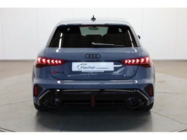 Audi RS3 Sportback TFSI quattro 280 km/h