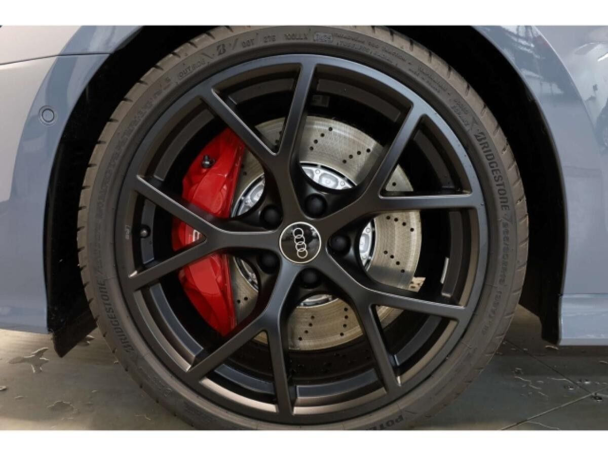 Audi RS3 Sportback TFSI quattro 280 km/h