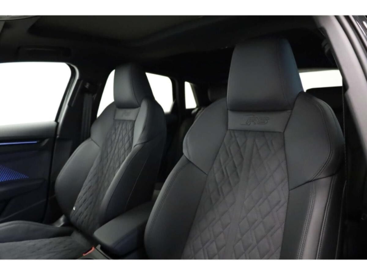 Audi RS3 Sportback TFSI quattro 280 km/h