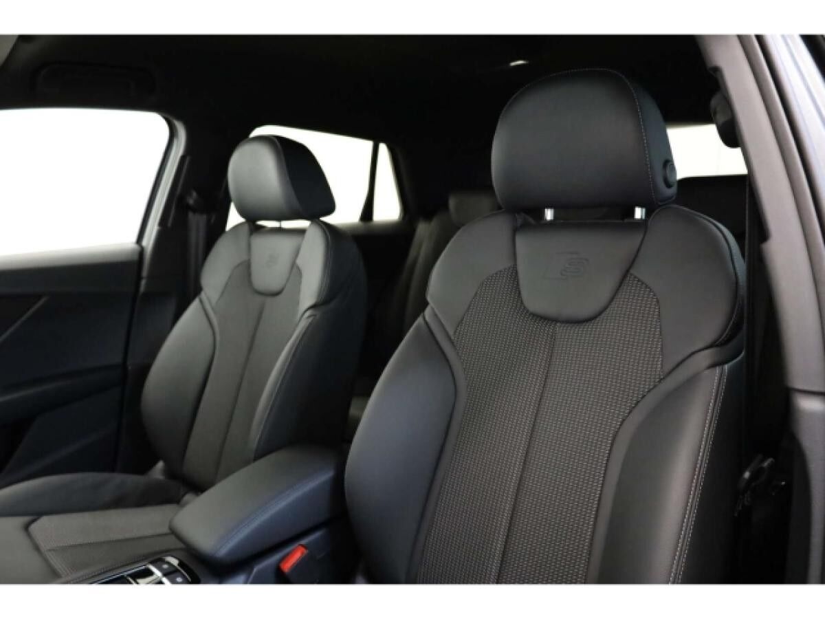 Audi Q2 35 TFSI S line