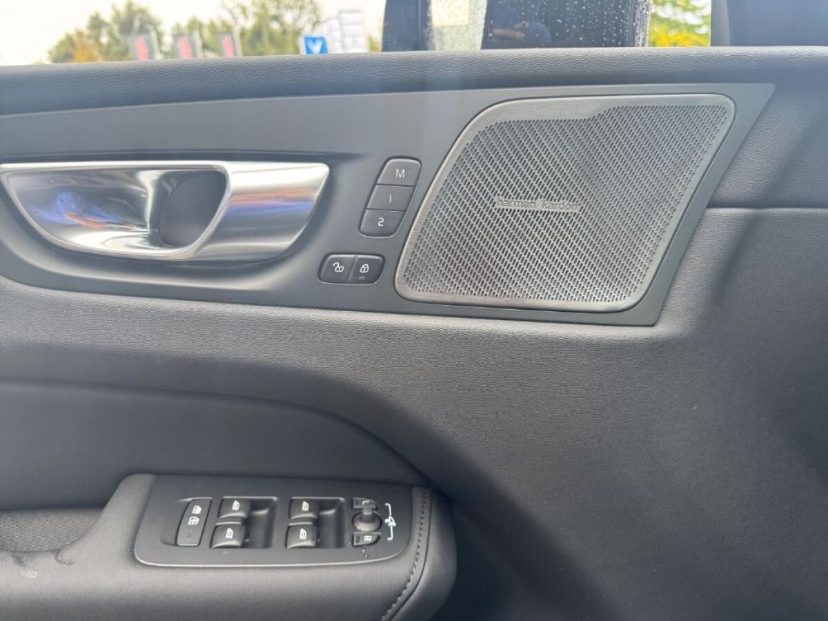 Volvo XC60 T6 AWD Plus Dark+LagomPak+SOFORT