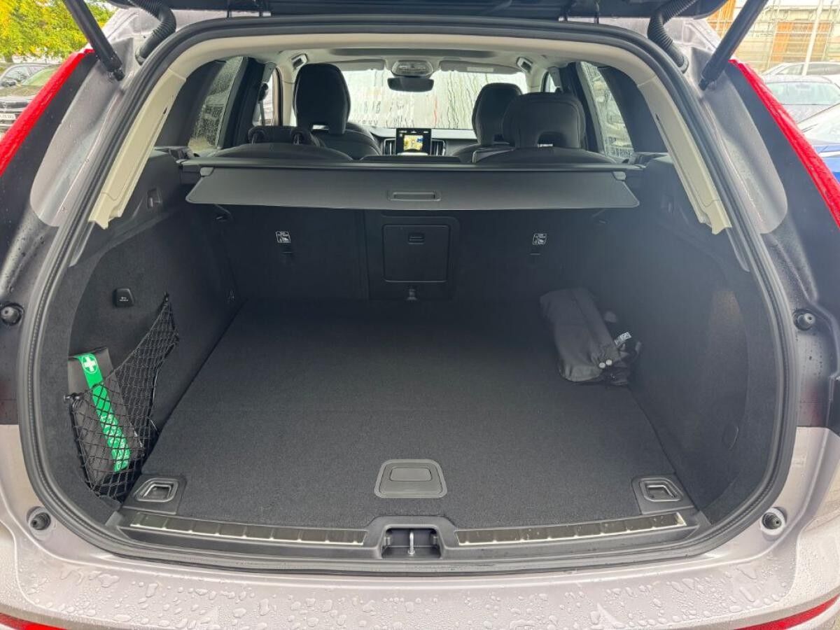 Volvo XC60 T6 AWD Plus Dark+LagomPak+SOFORT