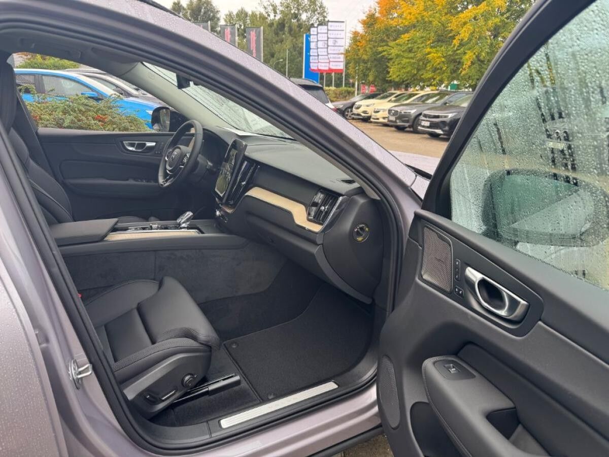 Volvo XC60 T6 AWD Plus Dark+LagomPak+SOFORT