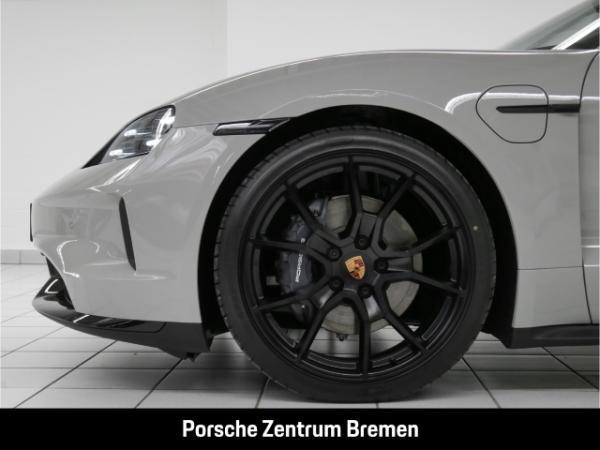 Porsche Taycan Sport Turismo Sportpaket Bose Panorama Hinterachslenkung
