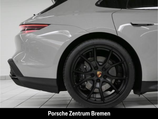 Porsche Taycan Sport Turismo Sportpaket Bose Panorama Hinterachslenkung